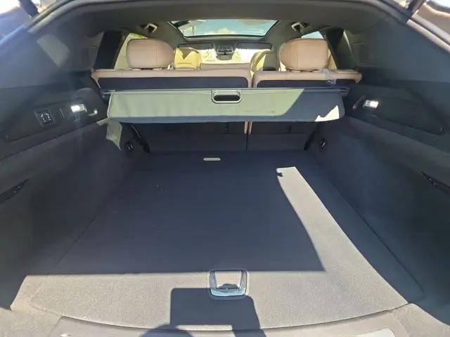 2025 Cadillac iQ Luxury w/1SE