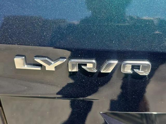 2025 Cadillac iQ Luxury w/1SE