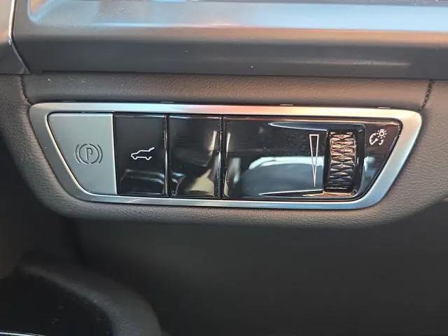 2026 Cadillac iQ Luxury