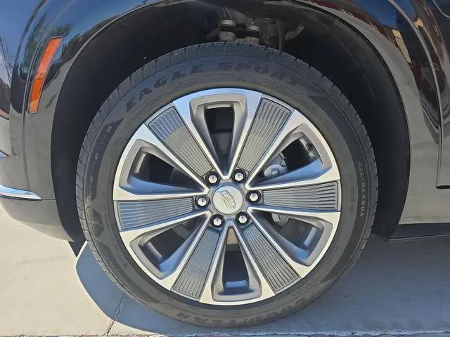 2026 Cadillac iQ Luxury