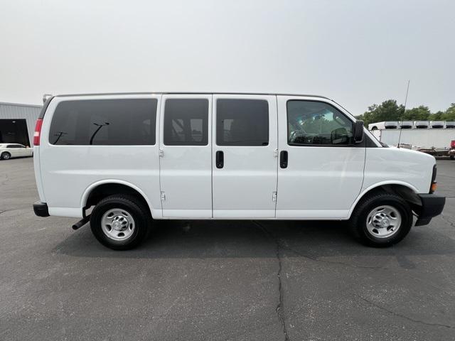 2017 Chevrolet Express 2500 LS