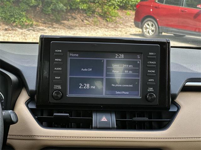 2019 Toyota RAV4 LE