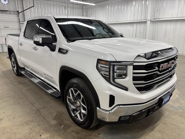 2023 GMC Sierra 1500 4WD Crew Cab Short Box SLT