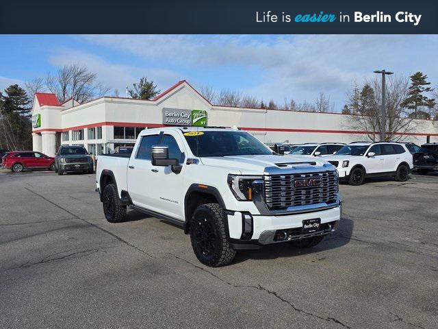 2024 GMC Sierra 2500HD 4WD Crew Cab Standard Bed Denali
