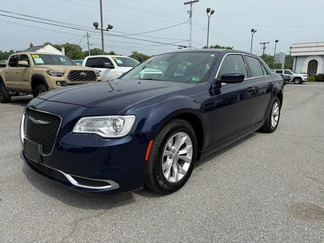2016 Chrysler 300 Limited