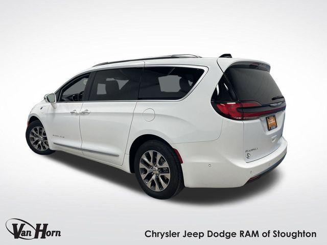 2024 Chrysler Pacifica Hybrid Pinnacle