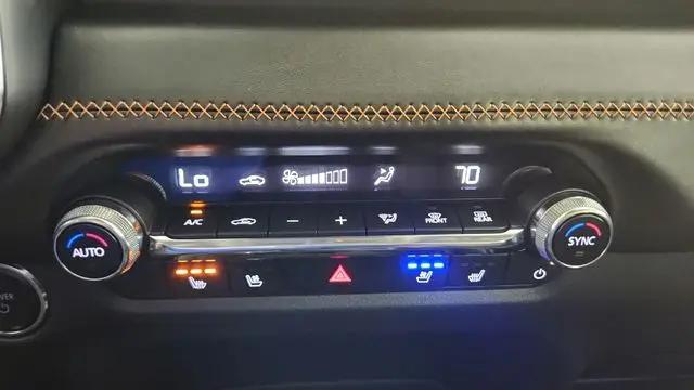 2025 Mazda CX-50 Hybrid Premium Plus Package