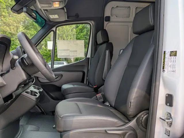 2025 Mercedes-Benz Sprinter 2500 Standard Roof 4-Cyl Diesel