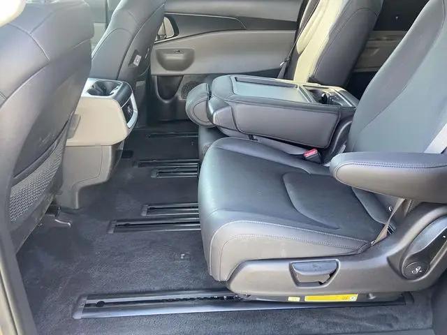 2025 Kia Carnival MPV LXS