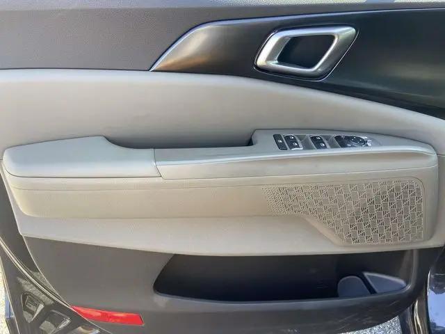 2025 Kia Carnival MPV LXS