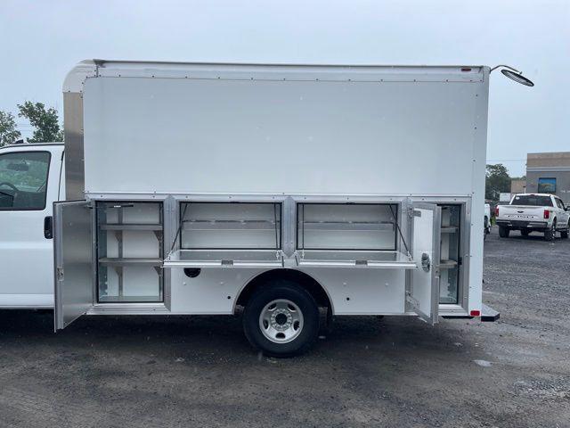 2025 Chevrolet Express Cutaway Work Van