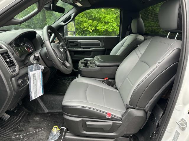 2025 Ram 5500 Tradesman/Big Horn