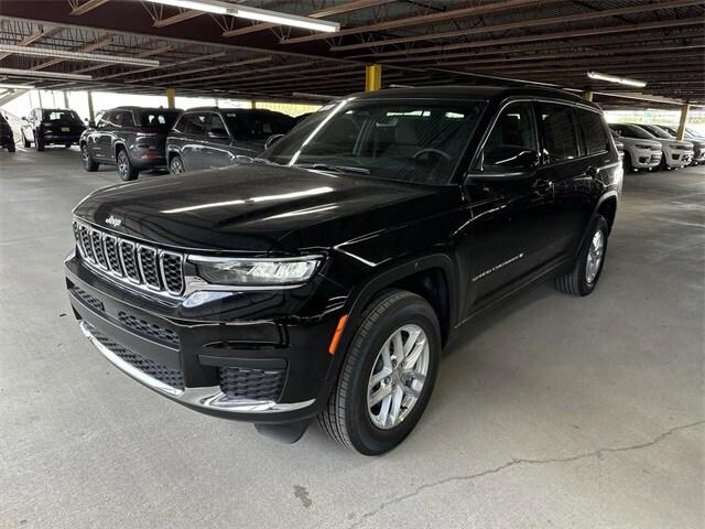 2024 Jeep Grand Cherokee L Laredo 4x2