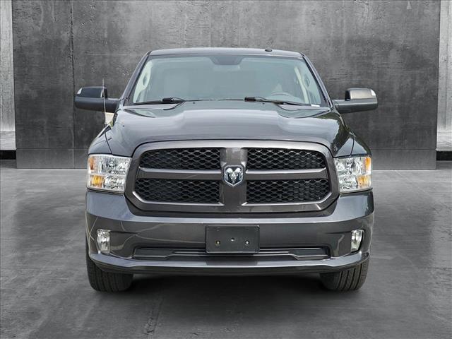 2017 RAM 1500 Express Crew Cab 4x4 57 Box
