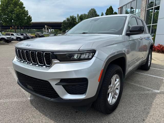 2023 Jeep Grand Cherokee Laredo 4x4