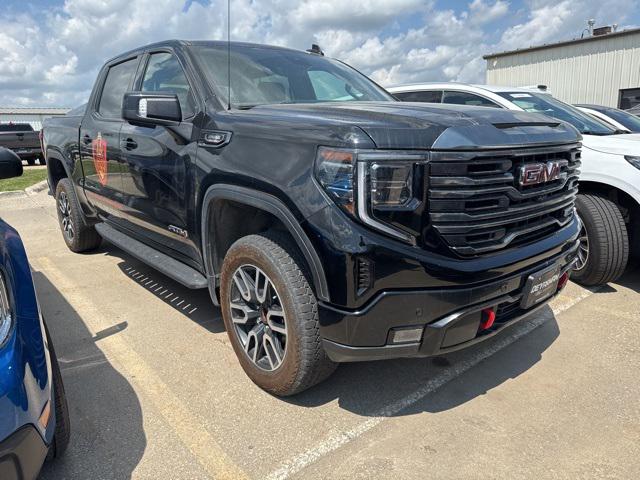 2023 GMC Sierra 1500 4WD Crew Cab Short Box AT4