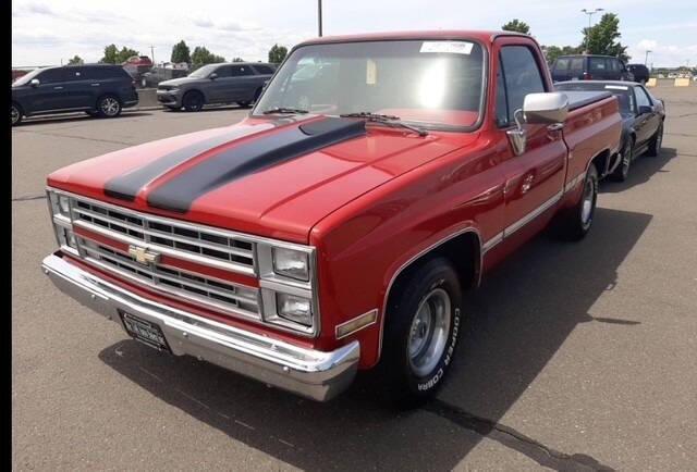 1985 Chevrolet Pickup C10 Silverado 2dr Standard Cab SB