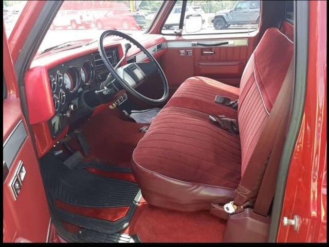 1985 Chevrolet Pickup C10 Silverado 2dr Standard Cab SB