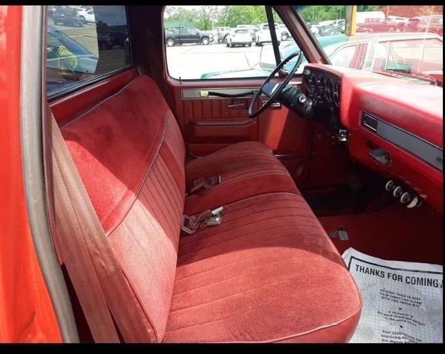 1985 Chevrolet Pickup C10 Silverado 2dr Standard Cab SB