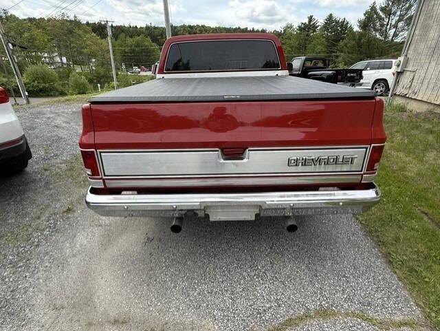 1985 Chevrolet Pickup C10 Silverado 2dr Standard Cab SB