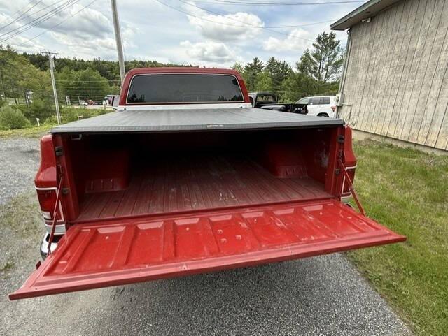 1985 Chevrolet Pickup C10 Silverado 2dr Standard Cab SB