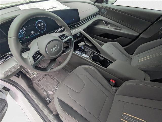 2025 Hyundai Elantra Hybrid SEL Sport