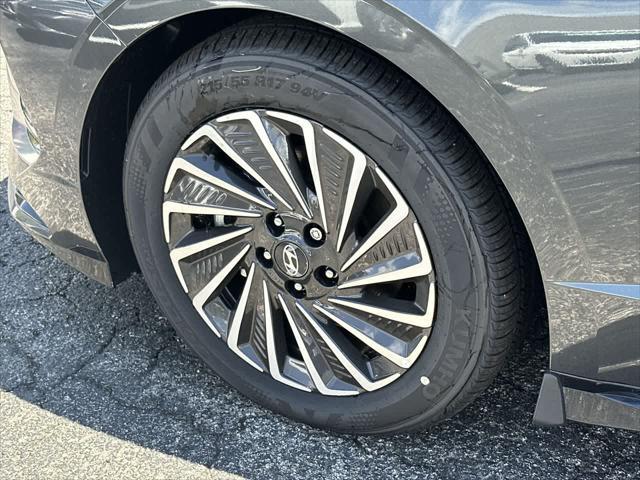 2025 Hyundai Sonata Hybrid SEL