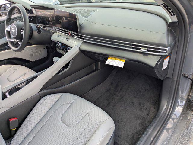 2025 Hyundai Elantra Hybrid Limited