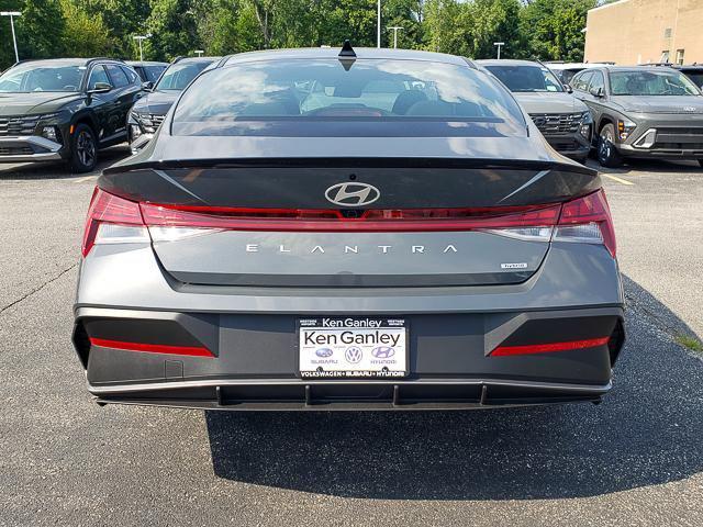 2025 Hyundai Elantra Hybrid SEL Sport