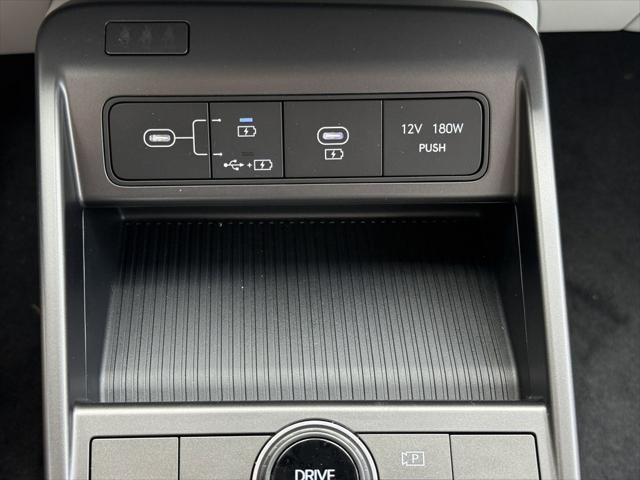 2025 Hyundai Kona EV SE