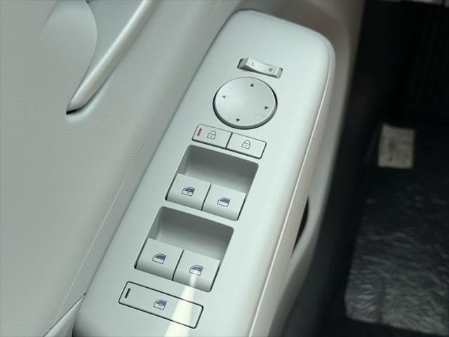 2025 Hyundai Kona EV SE