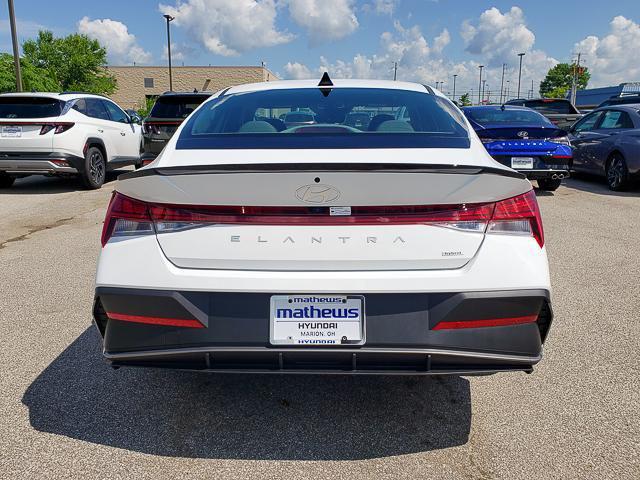 2025 Hyundai Elantra Hybrid SEL Sport