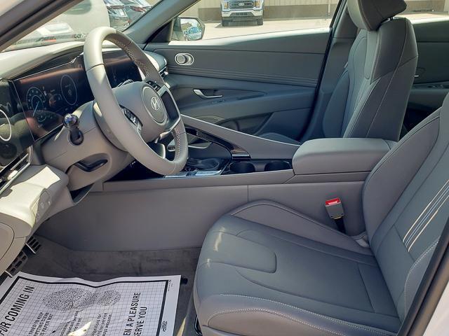 2025 Hyundai Elantra Hybrid SEL Sport