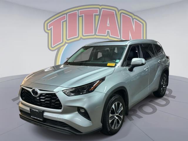 2022 Toyota Highlander XLE [8]