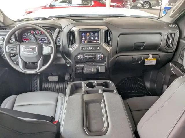 2025 GMC Sierra 2500HD 4WD Crew Cab Long Bed Pro