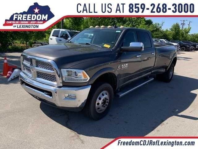 2017 RAM 3500 Laramie Crew Cab 4x4 8 Box