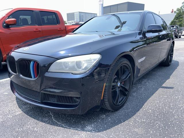 2013 BMW 750i 750i