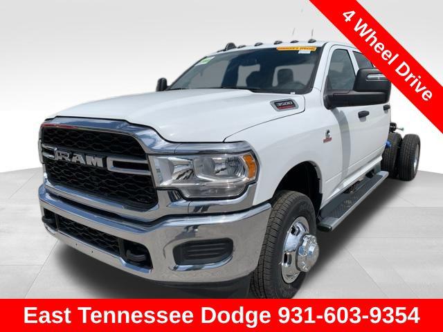 2024 RAM Ram 3500 Chassis Cab RAM 3500 TRADESMAN CREW CAB CHASSIS 4X4 60 CA