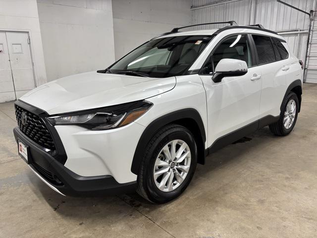 2024 Toyota Corolla Cross LE