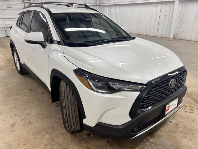 2024 Toyota Corolla Cross LE 2024 Toyota Corolla Cross LE