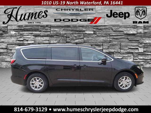 2025 Chrysler Voyager VOYAGER LX