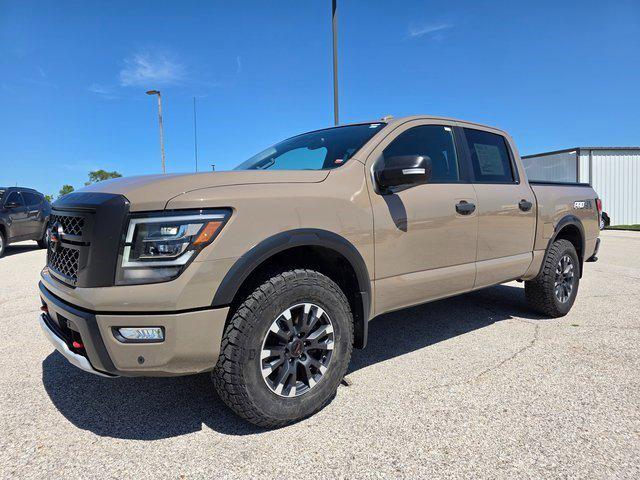 2020 Nissan TITAN Crew Cab PRO-4X 4x4