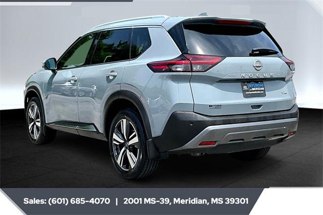 2023 Nissan Rogue SL FWD