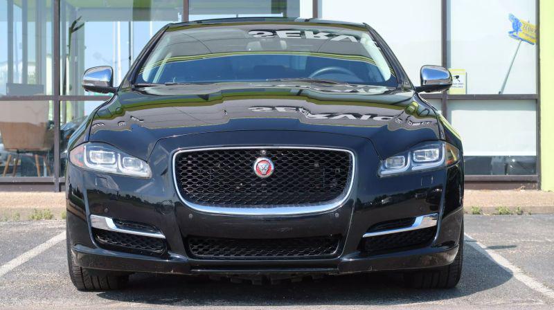 2016 Jaguar XJ R-Sport