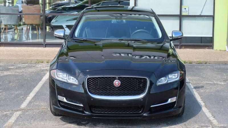2016 Jaguar XJ R-Sport