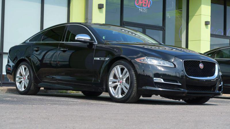 2016 Jaguar XJ R-Sport