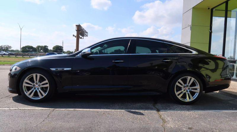 2016 Jaguar XJ R-Sport