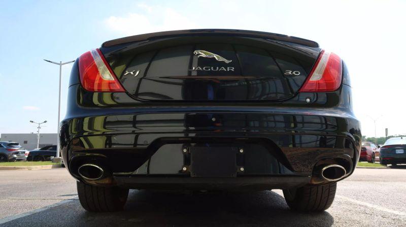 2016 Jaguar XJ R-Sport
