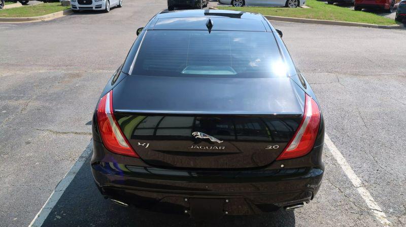 2016 Jaguar XJ R-Sport