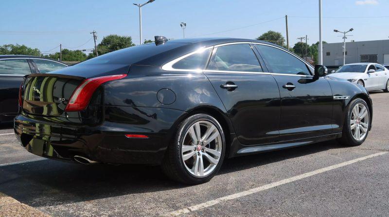 2016 Jaguar XJ R-Sport
